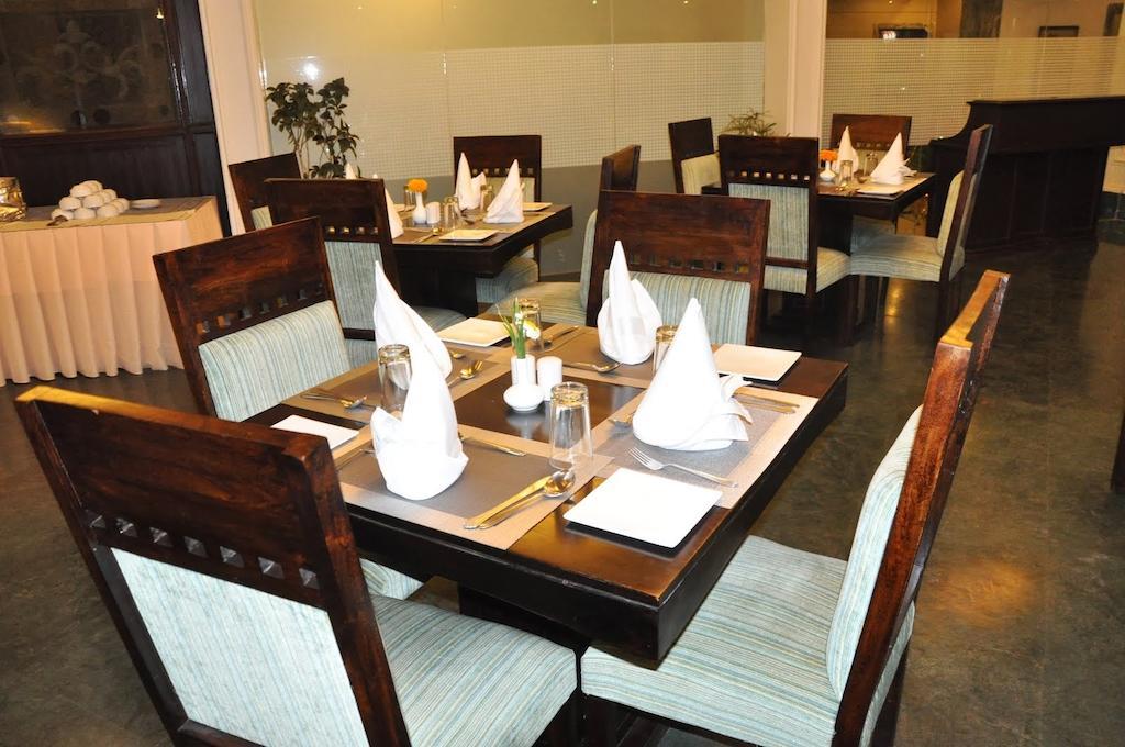 Hotel Empire Regency Τζαϊπούρ Εξωτερικό φωτογραφία