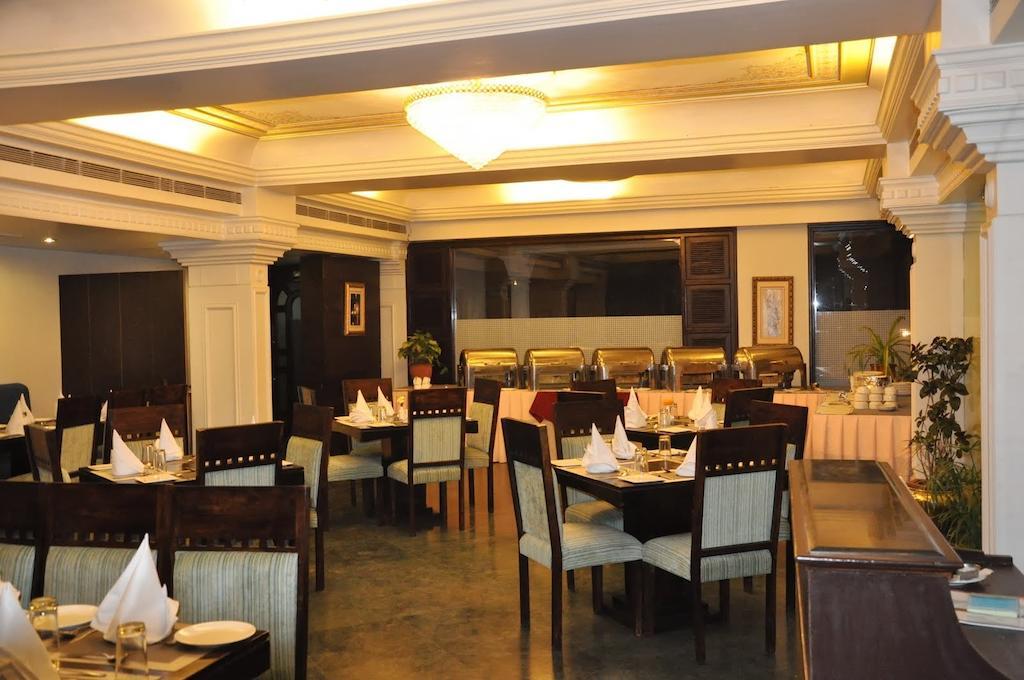 Hotel Empire Regency Τζαϊπούρ Εξωτερικό φωτογραφία