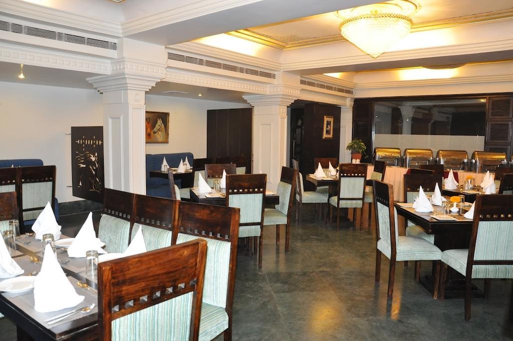 Hotel Empire Regency Τζαϊπούρ Εξωτερικό φωτογραφία