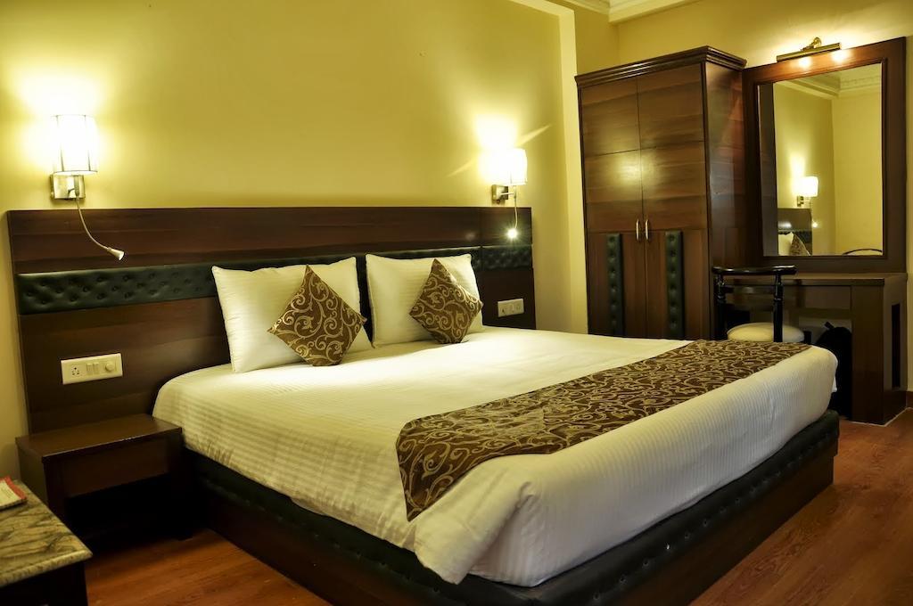 Hotel Empire Regency Τζαϊπούρ Εξωτερικό φωτογραφία